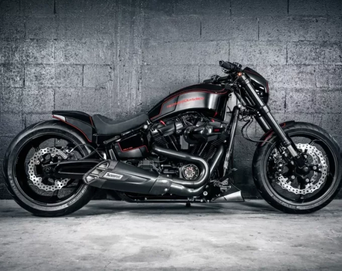 Harley-Davidson-FXDR-128-by-MELK_-power-speed-and-style-11-930x620